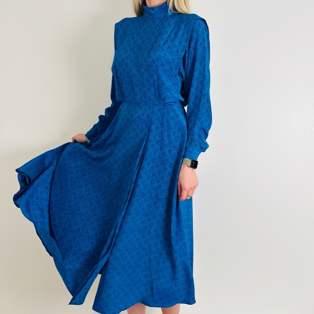 Vintage Liz Claiborne blue print long sleeve 100% silk midi dress - Picture 2 of 15